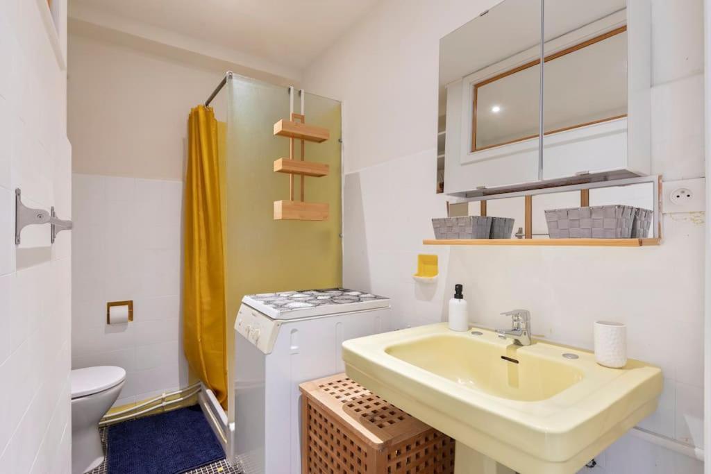 Lumineux, Ensoleillee, Proche Plage ,Coeur De Centre Ville, Chaleureux, 昂蒂布 外观 照片